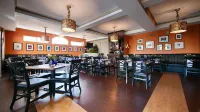 Best Western Plus Lawnfield Inn  Suites - breakfast