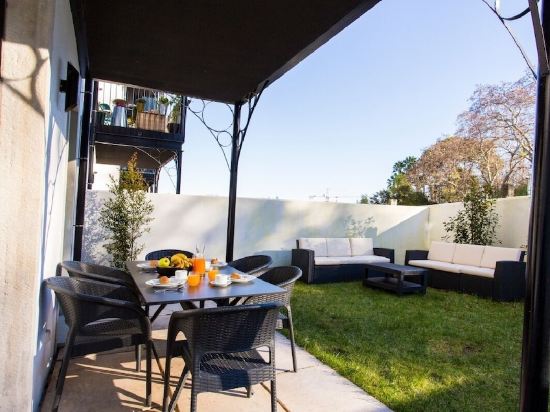 Joivy Stunning 2Br Apt w/Garden, by the Avenida Subway & Botanical Garden of Lisbon