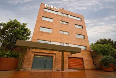Madisson Inn Hotel Luxury by GEH Suites