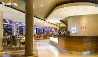 Holiday Inn Express SANDTON - WOODMEAD by IHG - bar