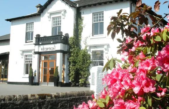 卡斯特卡里酒店