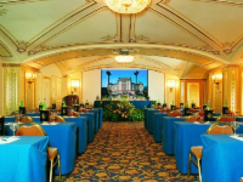 蕾佳娜皇宮酒店 韋巴諾-庫西奧-奧索拉酒店