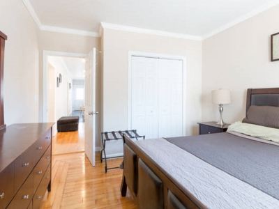 Comfortable Home Close T and Boston