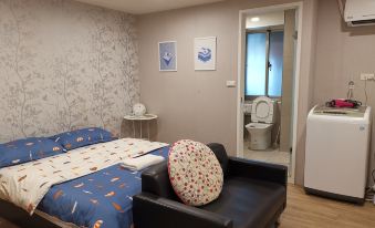 Linsen N. Rd. near Ningxia Night Market ,Taipei Station, Super Superior Suite for 2