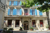 Hotel du Forum Hotel di Fourques