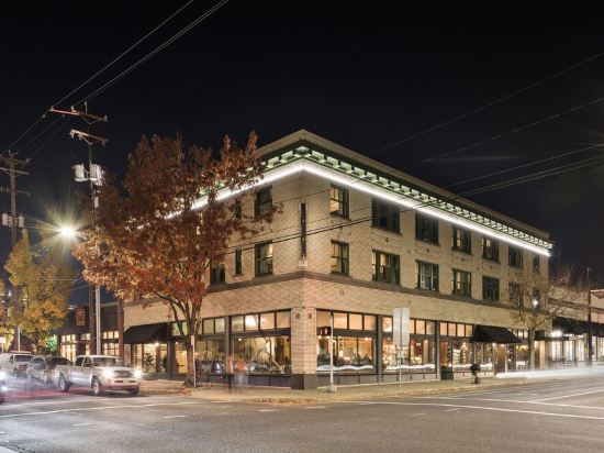 10 Best Hotels near Anthropologie & Co., Portland 2022 | Trip.com