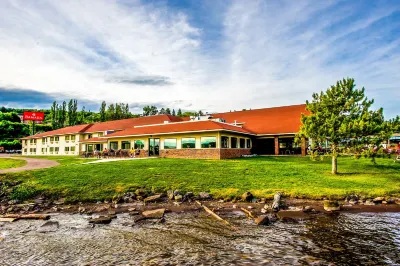 Ramada by Wyndham Hancock Waterfront Hotels in Houghton
