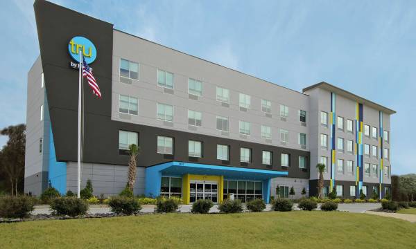 Tru by Hilton Mobile I-65 Government Blvd