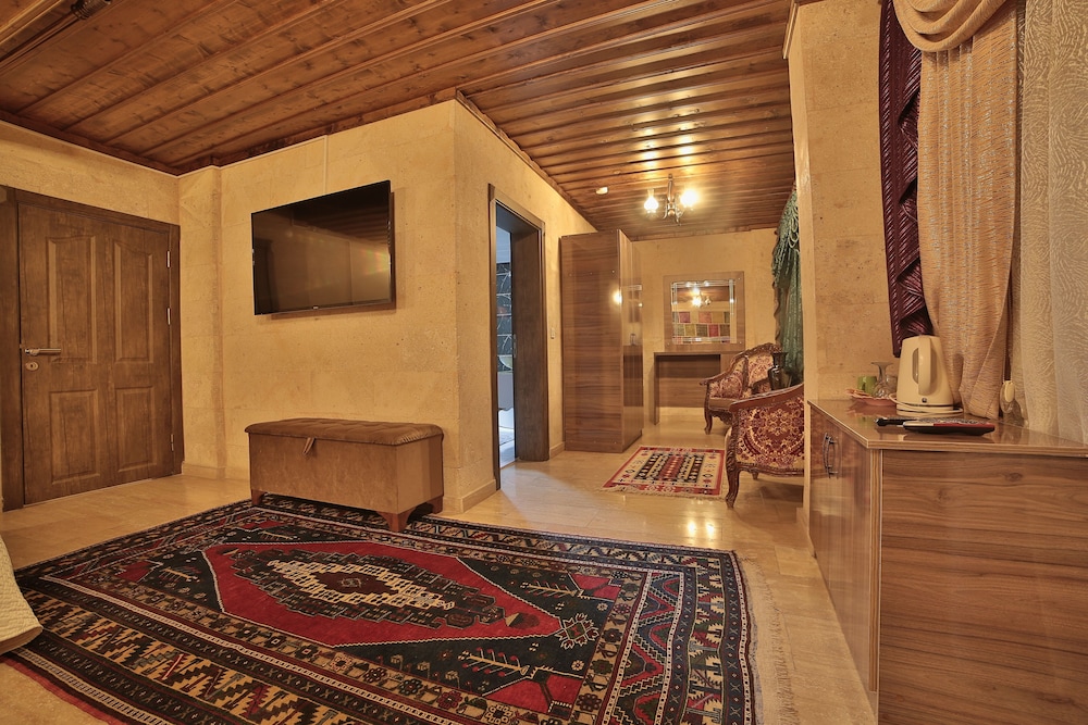 Goreme Cave Rooms