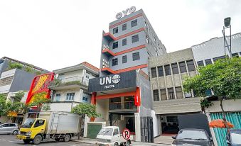 Uno Hotel