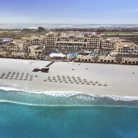 Saadiyat Rotana Resort & Villas