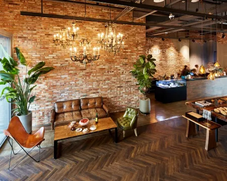 Hotel PJ Myeongdong Отели рядом с достопримечательностью «Художественный музей Кёмджэ Чон Сона»