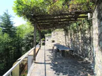 Il Roccolo Castrum di Carcegna 주변 호텔
