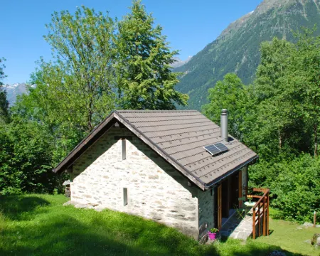 Rustico l'Hibou アックアロッサのホテル