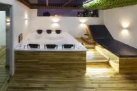 Lancaster House - spa
