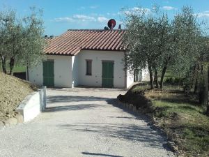 Idyllic Cottage in Cortona With Swimming Pool