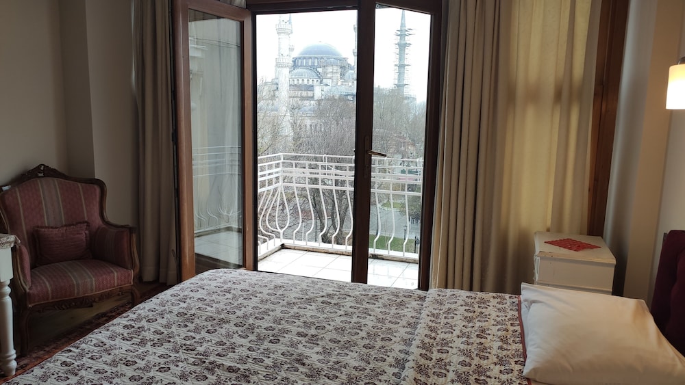 Turkoman Hotel