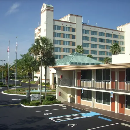 Ramada by Wyndham Kissimmee Gateway