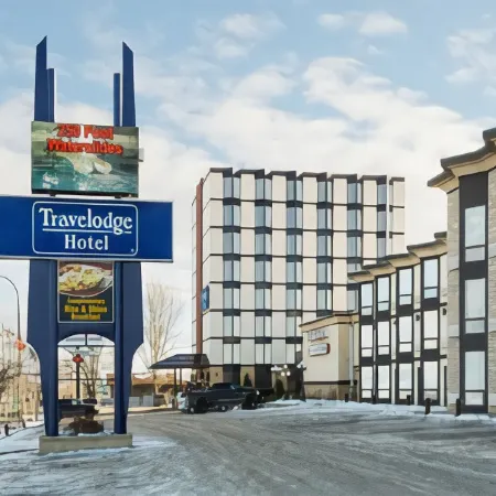 Travelodge by Wyndham Lloydminster