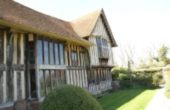 Whitefriars, Rye - Central Location with Parking for 3 Cars - Large Family Home