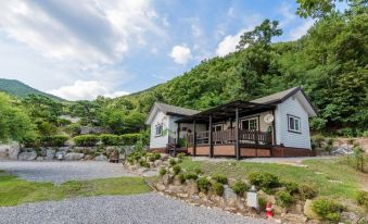 Yongin Natural Forest Pension