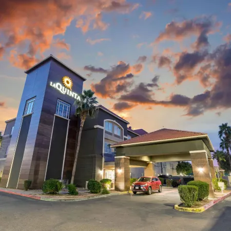 La Quinta Inn & Suites by Wyndham Phoenix I-10 West