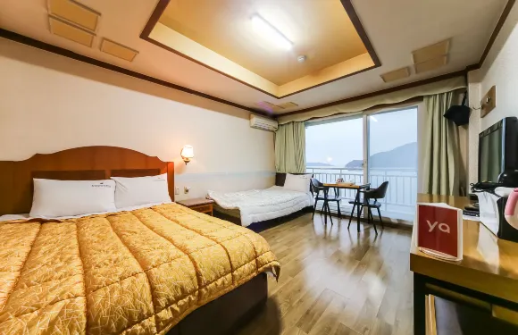 江松波海灘酒店