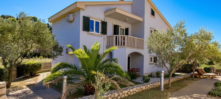 Pavica 2 Hotels in Palit
