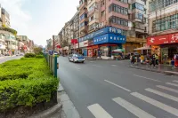 Jindu Crown Hotel (Bijie Experimental Senior High School Branch)