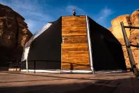 Aladdin Camp Hotels near Sun City Camp