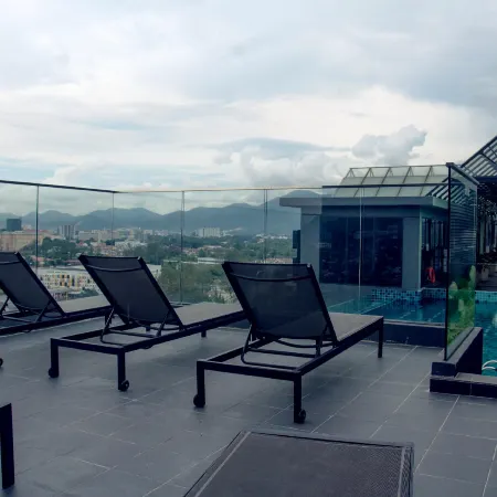 M Roof Hotel & Residences