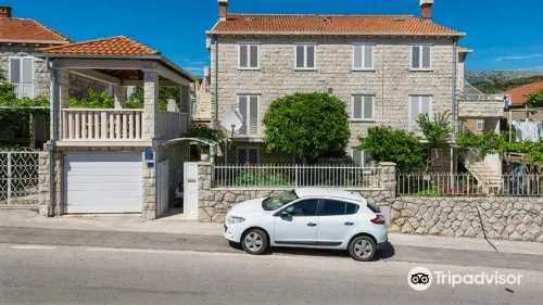 Apartments Vulicevic Các khách sạn ở Lozica