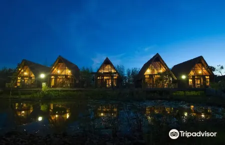 Gardenia Resort and Spa Отели в г. Kubu Raya Regency