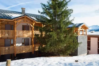 Sowell Family les Bergers Hotels near Pra-Loup