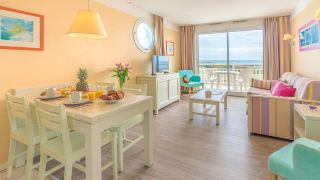 cozy-appartment-with-a-dishwasher-and-wonderful-sea-view