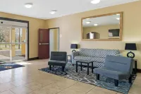 La Quinta Inn & Suites by Wyndham Morgan City - Parking