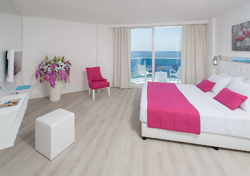 Le Bleu Hotel & Resort Kusadasi - Ultra All Inclusive