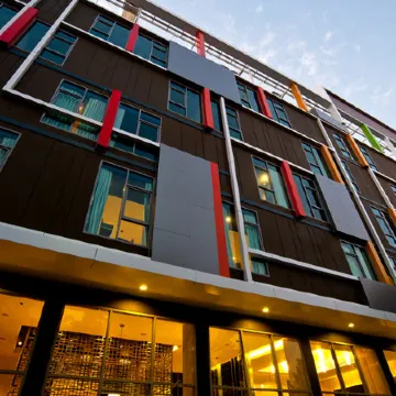 FX Hotel Metrolink Makkasan Отели рядом с достопримечательностью «Ратчада Сой 6»