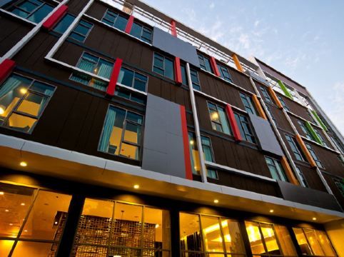 โรงแรม เอฟเอ็กซ์ เมโทรลิงค์ มักกะสัน