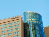 華沙威斯汀酒店 鄰近猶太人區英雄紀念碑的酒店