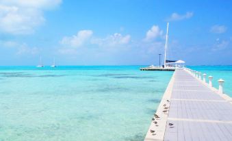 The Westin Grand Cayman Seven Mile Beach Resort & Spa