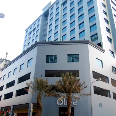 The Olive Hotel, Juffair Отели рядом с достопримечательностью «Хура»