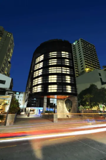 Best Western Sukhumvit 20 Hotels near BTS-Phrom Phong