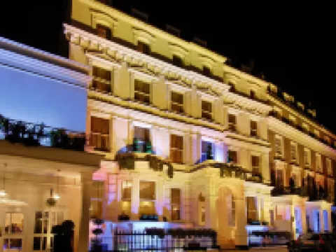 Park Grand Paddington Court Hotel dekat Oxford Street