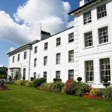 West Lodge Park Hotel Exterior