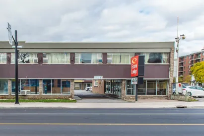 Econo Lodge Downtown Ottawa