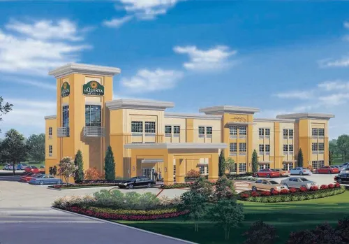 La Quinta Inn & Suites by Wyndham Enid Hotels in Enid