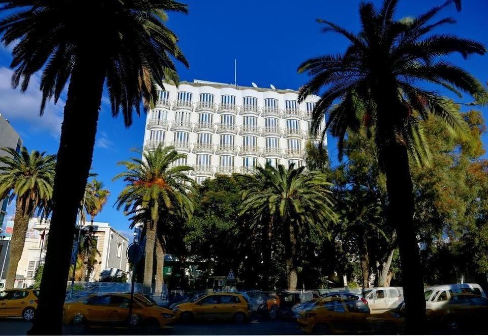 Hôtel La Maison Blanche-Bab Bhar Updated 2023 Room Price-Reviews & Deals |  Trip.com