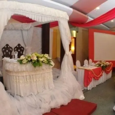 MO2 Westown Hotel Iloilo Отели рядом с достопримечательностью «Площадь Моло»
