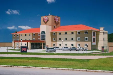 Hotel 10 Itajai/Navegantes